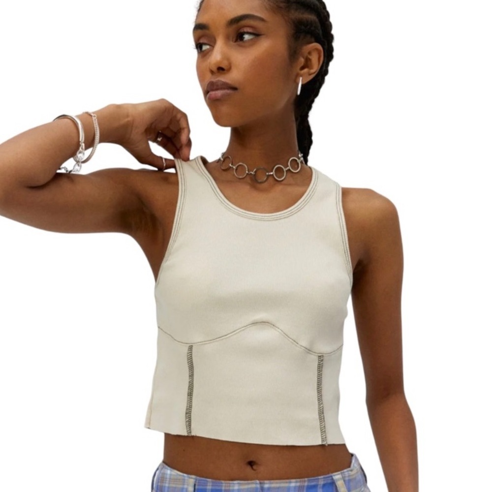 ❤️DAYDREAMER The Backstage Crop Tank in
“Dirty White” XS